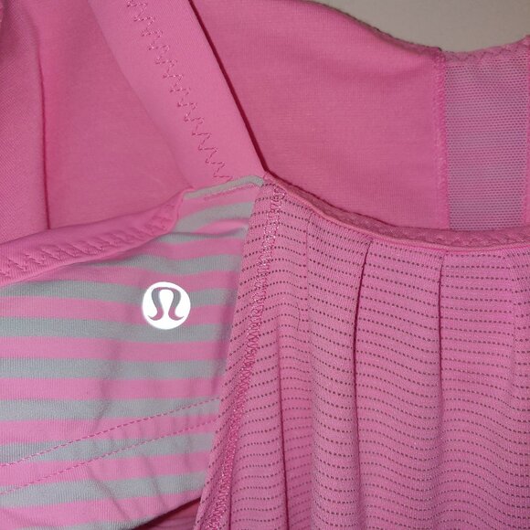Lululemon Run: Back On Track Tank Pink Shell Classic Stripe White Pink  Sz 10 - Picture 3 of 6